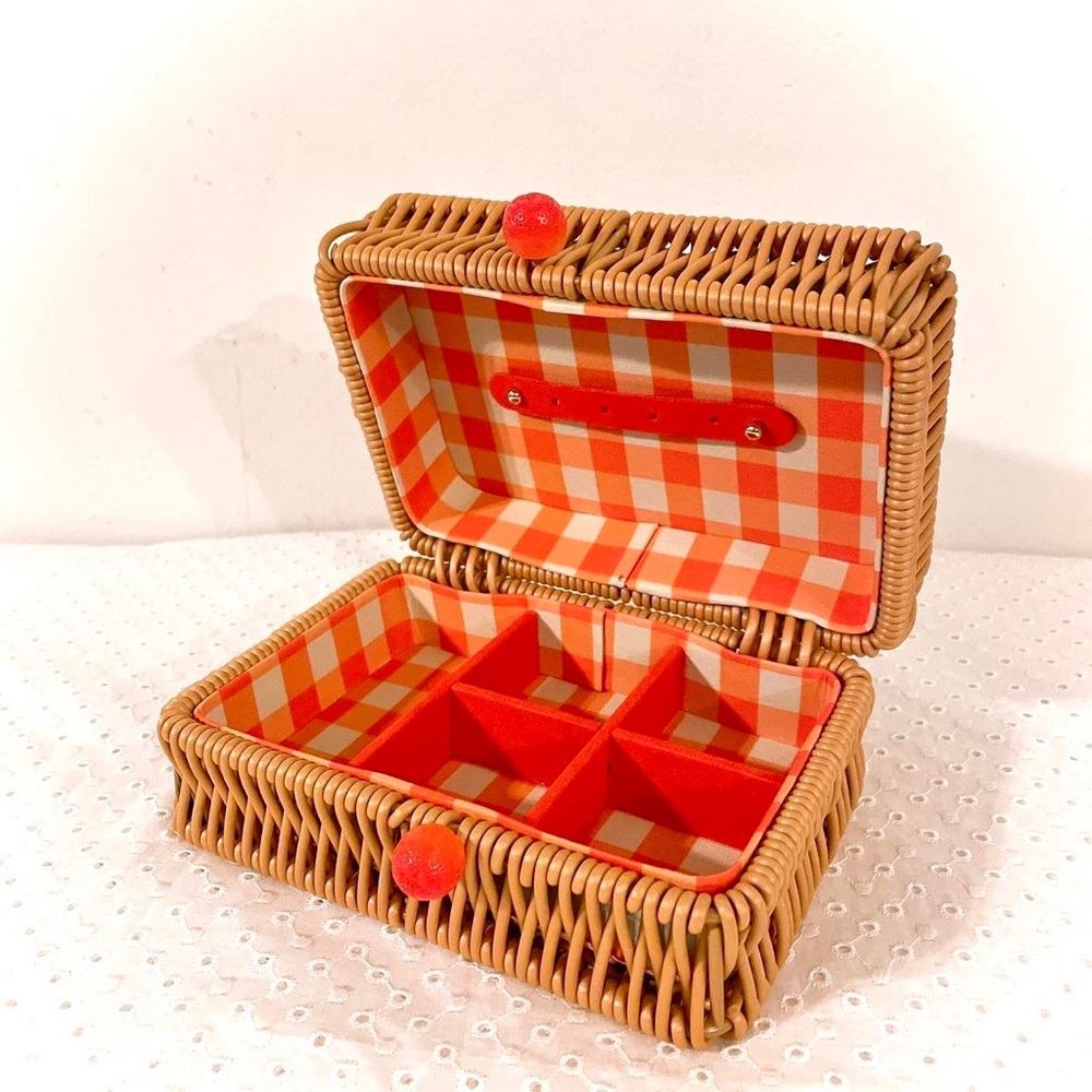 695 A New Day Picnic Basket Jewelry Travel Organizer Orange Wicker Gingham